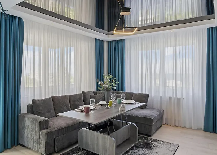 דירה The Moonlight Nest