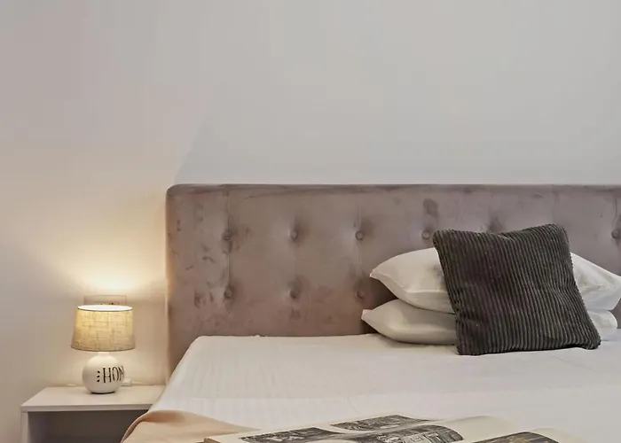 דירה The Moonlight Nest *